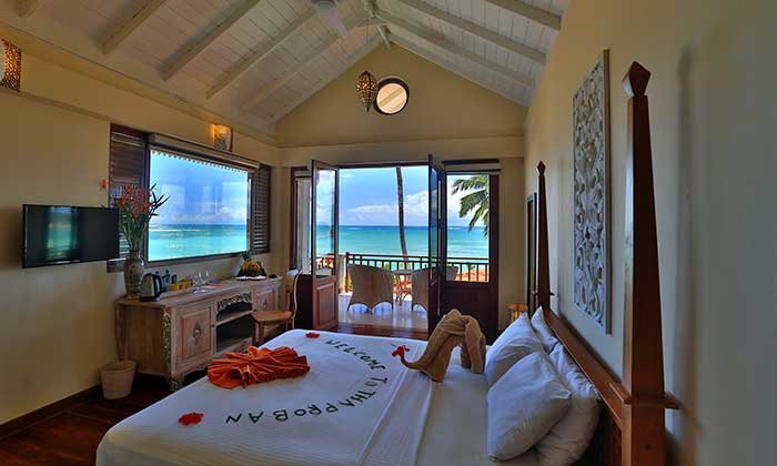 Deluxe Hilltop Residence